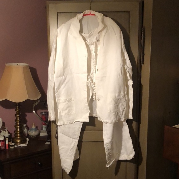 "Joan" Soft Linen Pyjama Top Only - Picture 3 of 7